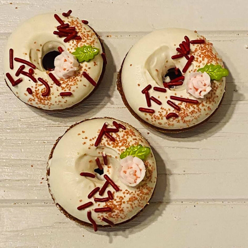 Mini Donut Design By a Pro: Decorated Mini Donuts | Eye-Catching Dessert Table Treats